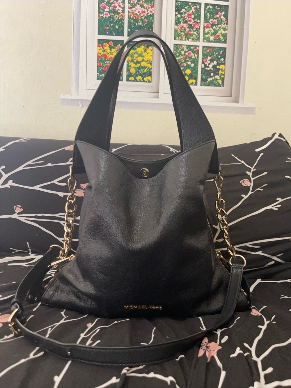 Black Michael kors Leather Shoulder Bag with Gold Chain Accents
